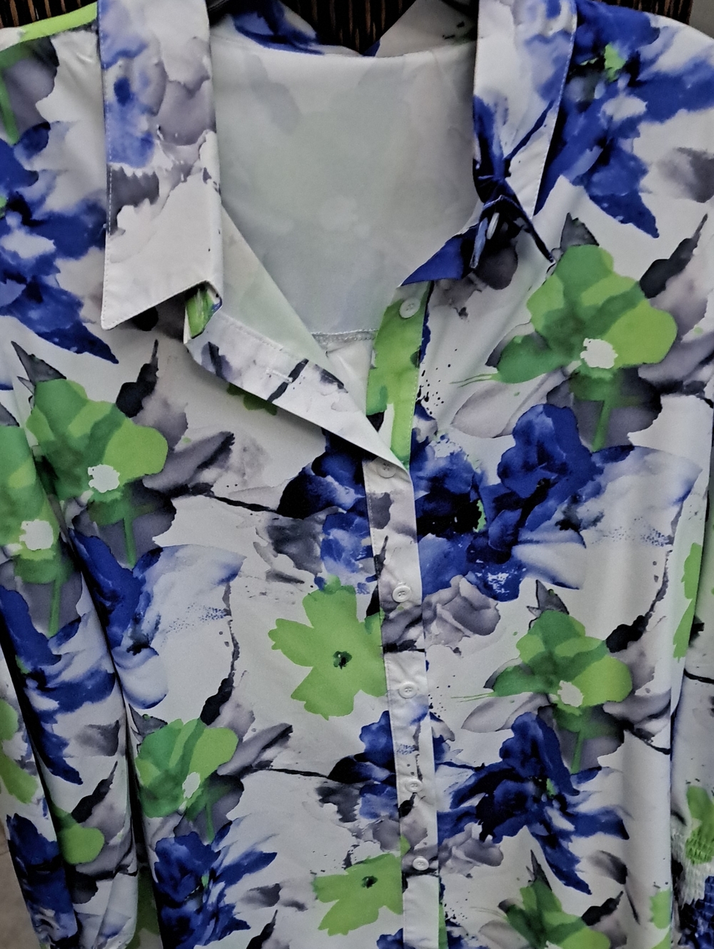 Unlisted Blue, Green & White Floral Button-Front Blouse